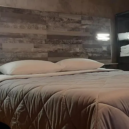 Cairoly Rooms'-2